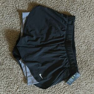 NWT Women’s size Large Nike shorts